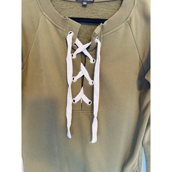 2/$30 Ellie & Kate Medium Olive Green Lace-Up Sweatshirt Dress - Picture 14 of 16